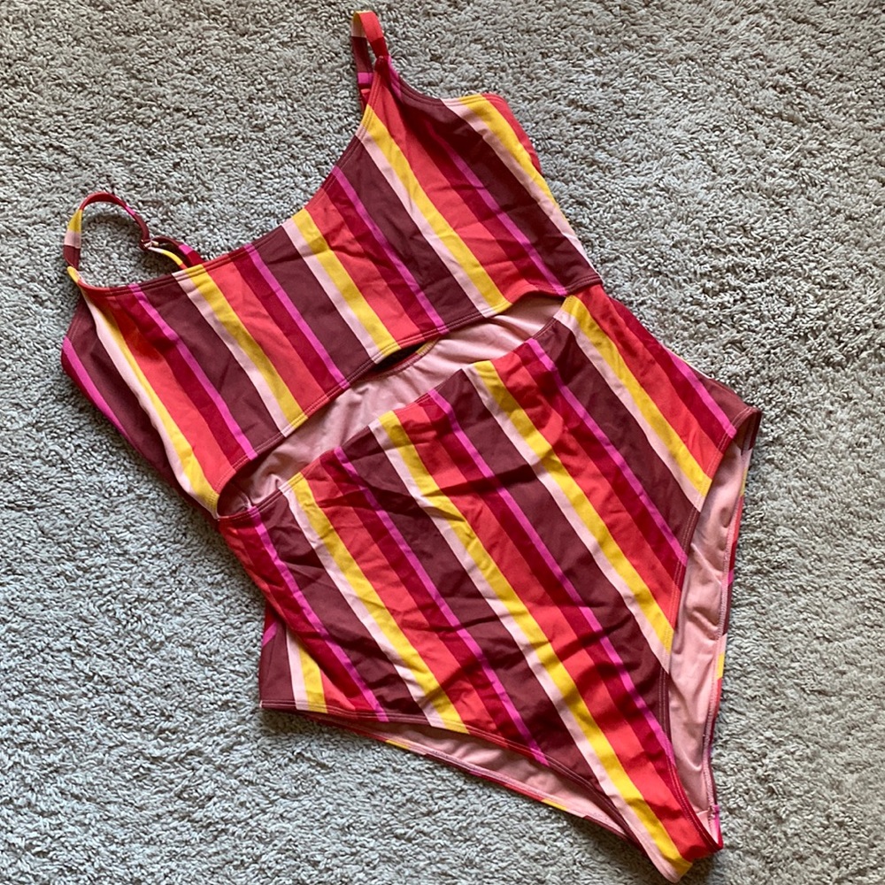 Forever 21 + bathing suit